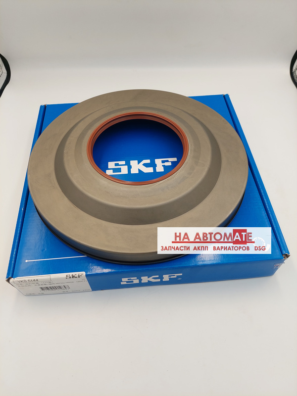 Передняя крышка-сальник 6DCT450/MPS6 (улучшенная, с пружиной)